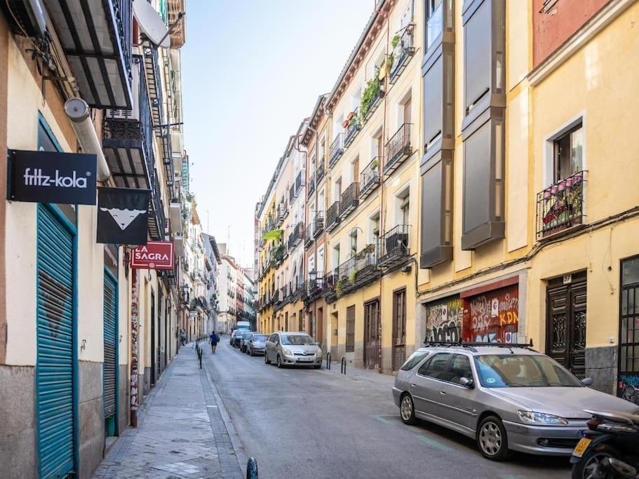 Apartamento A 2 Minutos De Lavapies, Madridアパートメント エクステリア 写真