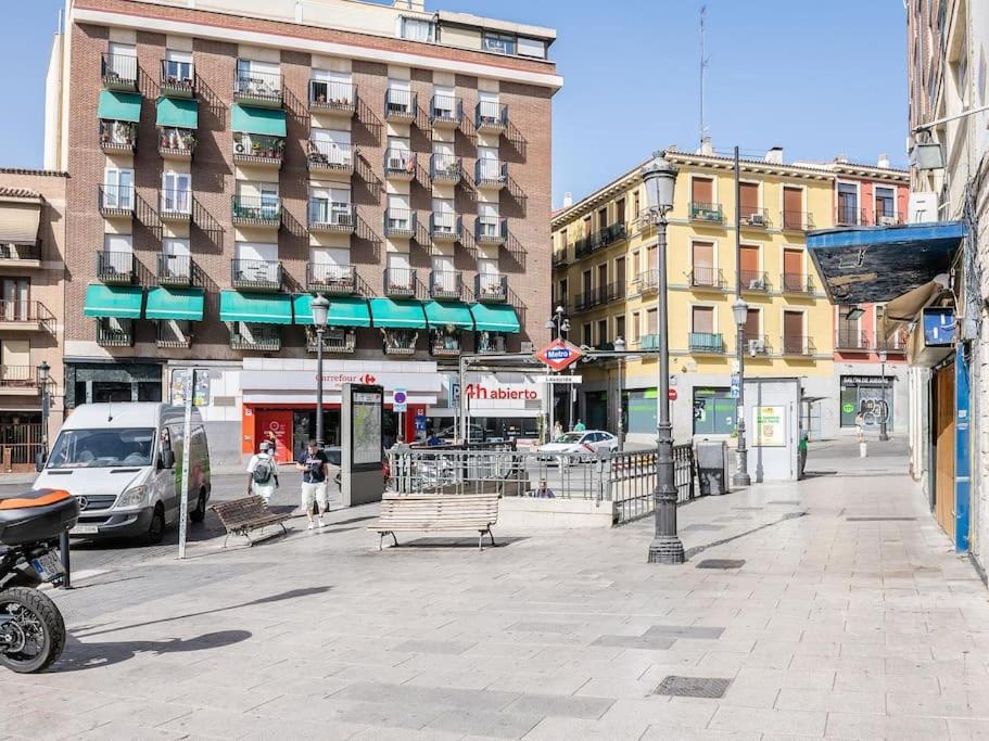 Apartamento A 2 Minutos De Lavapies, Madridアパートメント エクステリア 写真